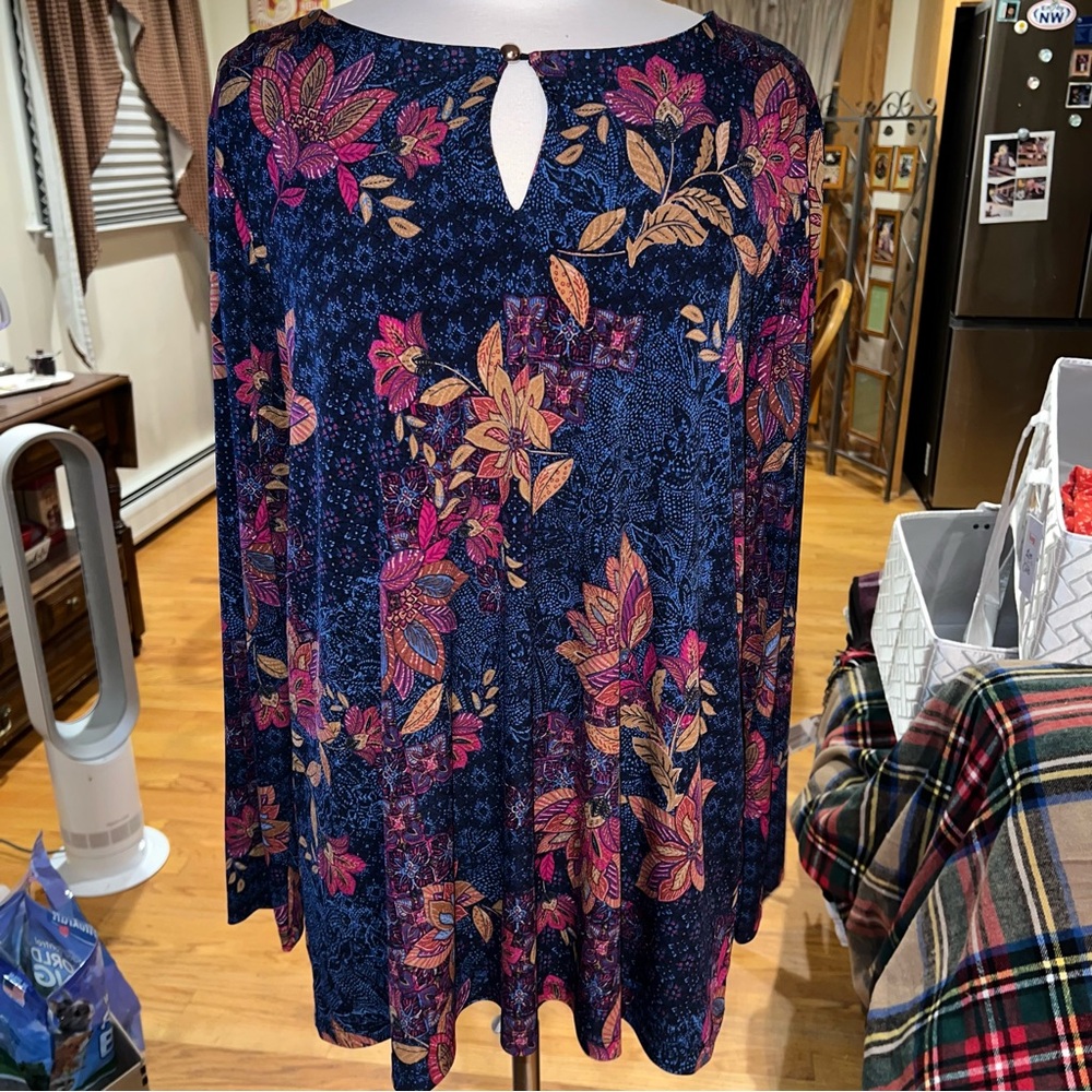 Susan Graver Size XL Regular Liquid Knit A-Line Tunic with Keyhole Detail